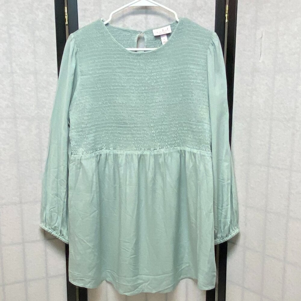Isabel Maternity Mint Shirred Bodice Peasant Maternity Blouse Sheer Lined NWT
